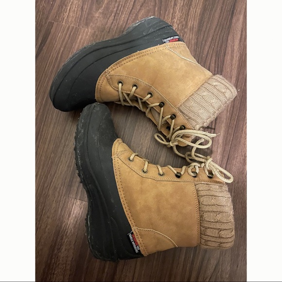 Ice Fields Sam Tan Lace Up Winter Boots - Picture 5 of 8